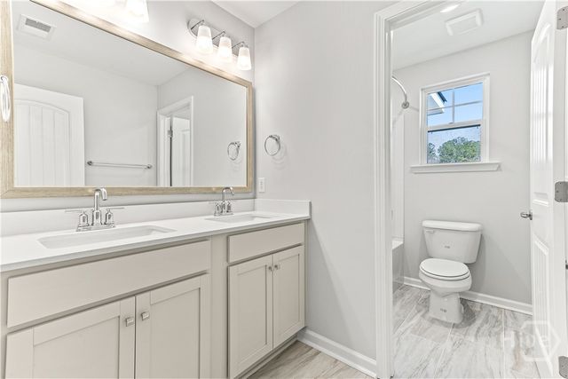 138 Glendale Circle, Richmond Hill, GA 31324