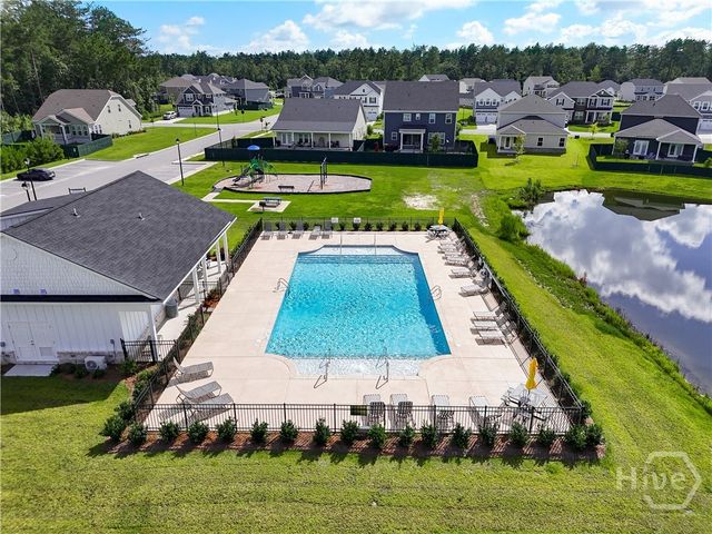 138 Glendale Circle, Richmond Hill, GA 31324