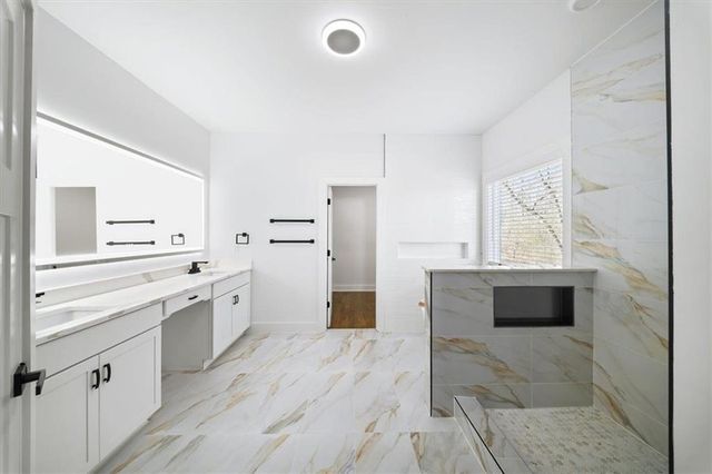 222 SILVERCREST Drive, Acworth, GA 30101