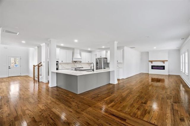 222 SILVERCREST Drive, Acworth, GA 30101