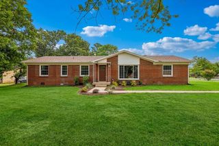 213 Andrew Dr, Clarksville, TN 37042