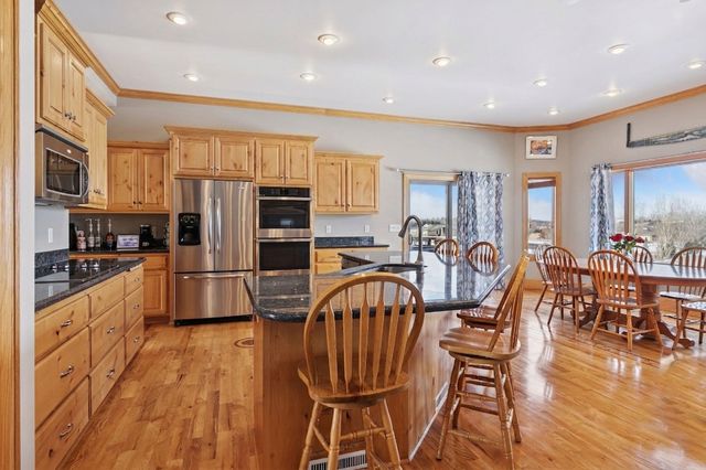 20951 Prairie Hills Lane, Prior Lake, MN 55372