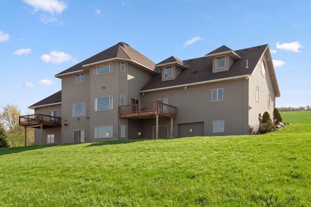 20951 Prairie Hills Lane, Prior Lake, MN 55372