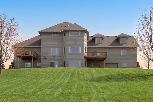 20951 Prairie Hills Lane, Prior Lake, MN 55372