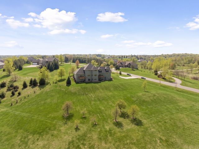 20951 Prairie Hills Lane, Prior Lake, MN 55372