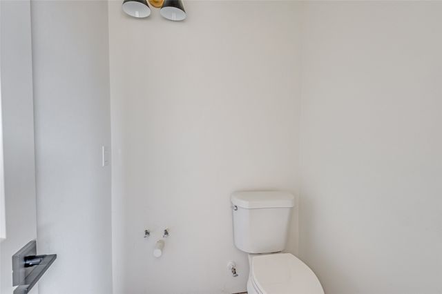 512 S Oconnor Road, Irving, TX 75060