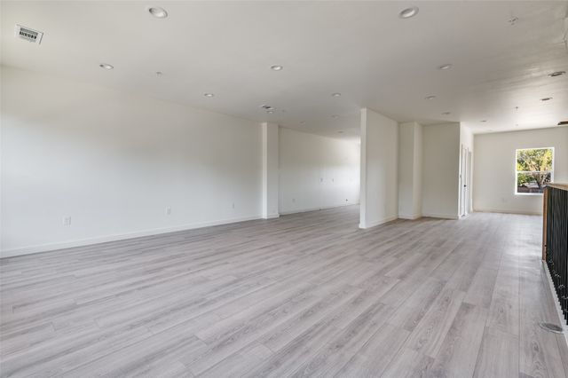 512 S Oconnor Road, Irving, TX 75060