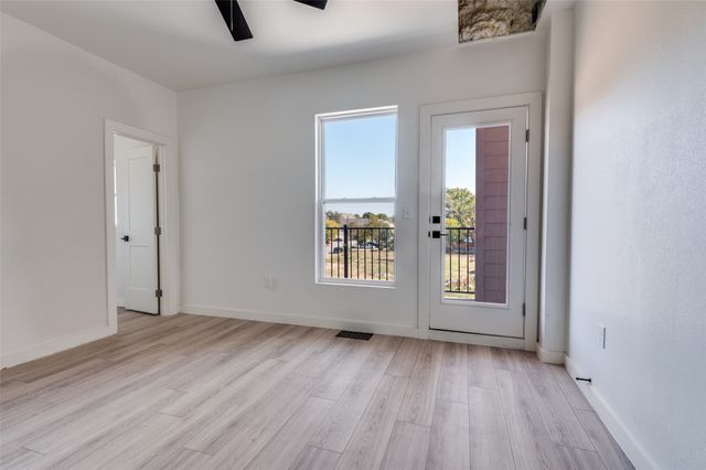 512 S Oconnor Road, Irving, TX 75060