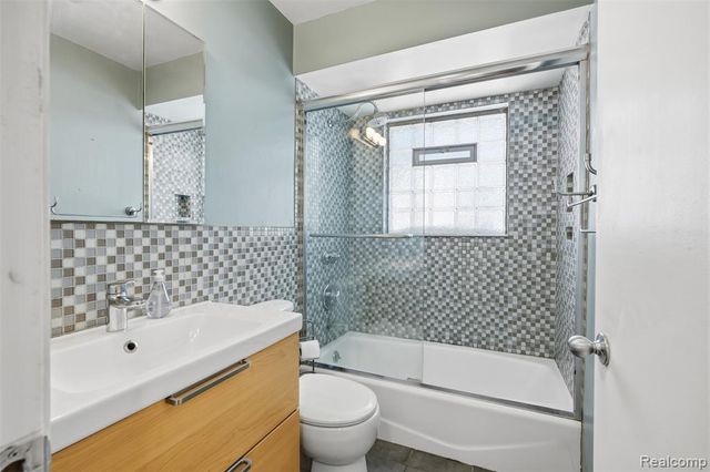 1436 Key West Drive, Troy, MI 48083