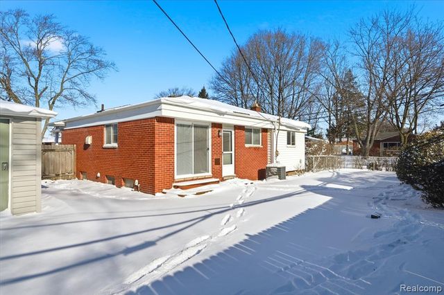 1436 Key West Drive, Troy, MI 48083