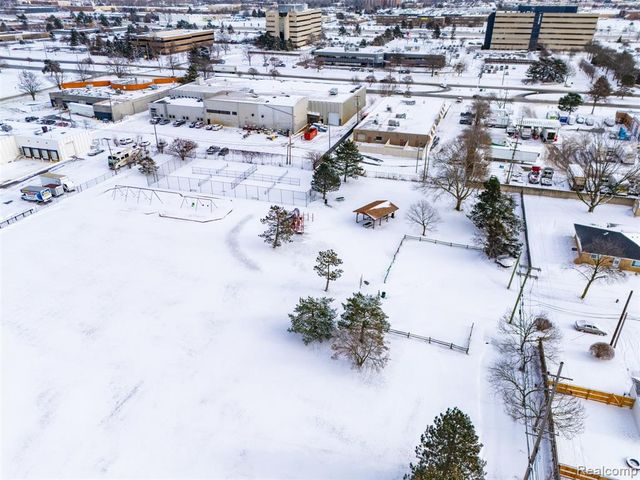 1436 Key West Drive, Troy, MI 48083