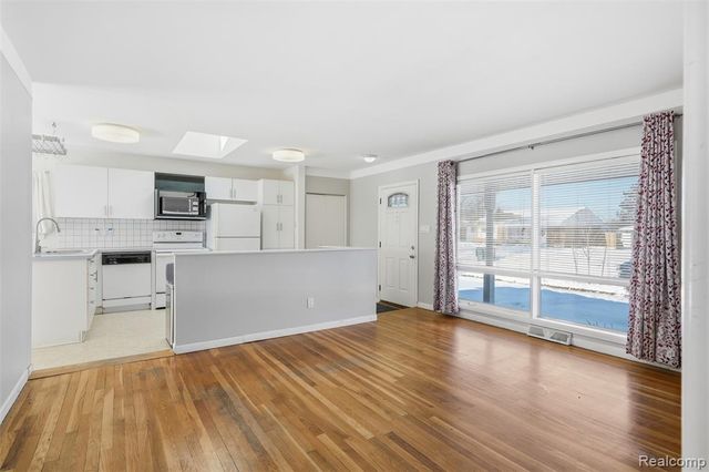 1436 Key West Drive, Troy, MI 48083