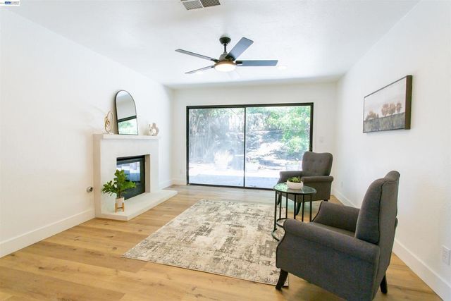 2762 Derby Dr, San Ramon, CA 94583