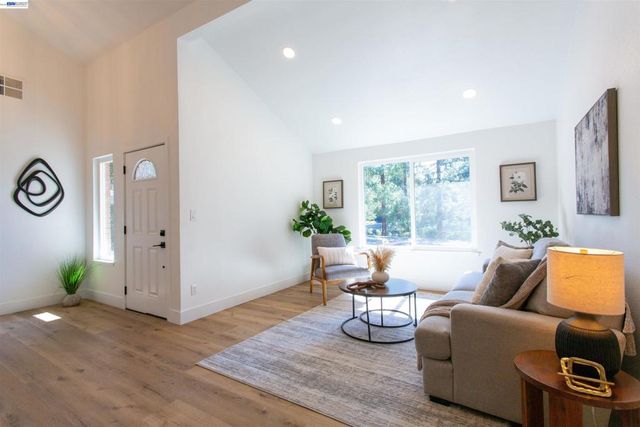 2762 Derby Dr, San Ramon, CA 94583