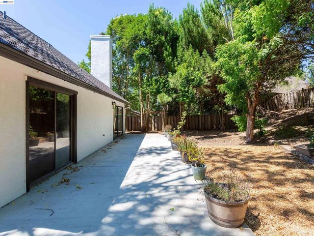 2762 Derby Dr, San Ramon, CA 94583