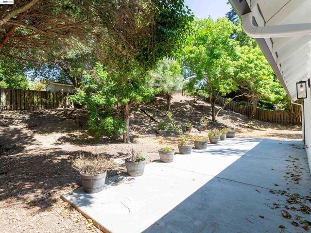 2762 Derby Dr, San Ramon, CA 94583
