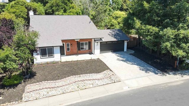 2762 Derby Dr, San Ramon, CA 94583
