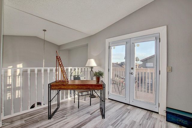 4435 E Amberwood Drive, Phoenix, AZ 85048