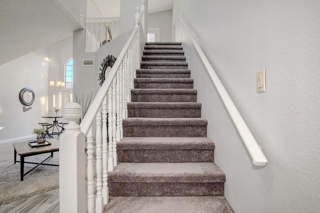 4435 E Amberwood Drive, Phoenix, AZ 85048