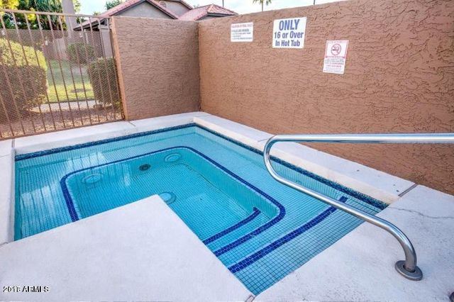 4435 E Amberwood Drive, Phoenix, AZ 85048