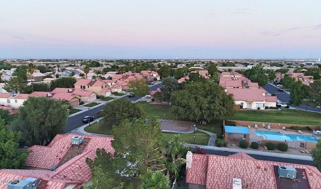 4435 E Amberwood Drive, Phoenix, AZ 85048
