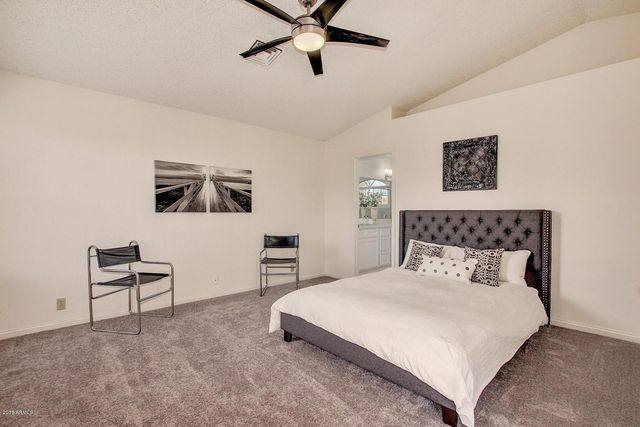 4435 E Amberwood Drive, Phoenix, AZ 85048