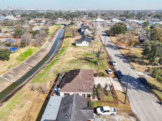 1508 Miami Road, Pasadena, TX 77502