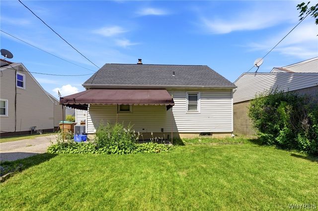 121 Vegola Avenue, Cheektowaga, NY 14225