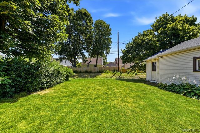 121 Vegola Avenue, Cheektowaga, NY 14225