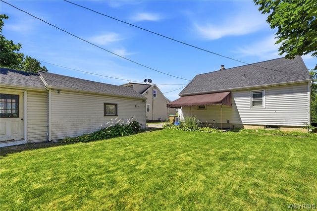 121 Vegola Avenue, Cheektowaga, NY 14225