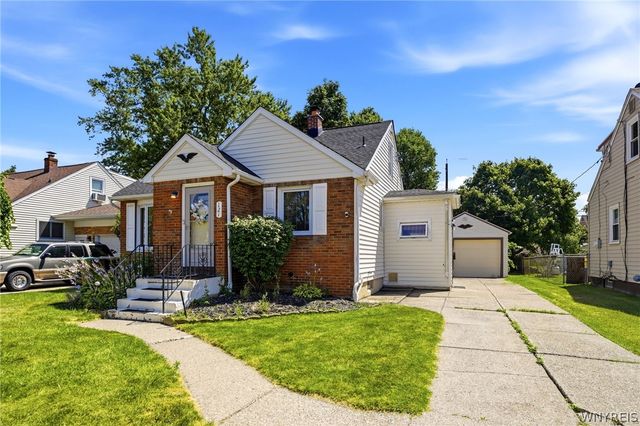 121 Vegola Avenue, Cheektowaga, NY 14225
