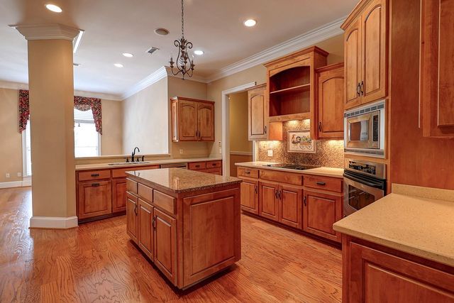 601 Edinburgh Way, Dothan, AL 36305