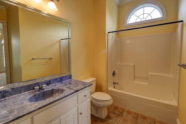 601 Edinburgh Way, Dothan, AL 36305