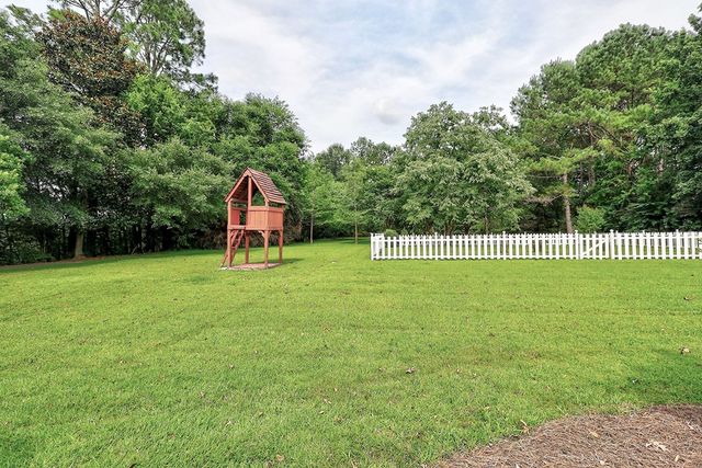601 Edinburgh Way, Dothan, AL 36305