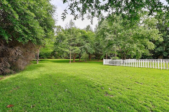 601 Edinburgh Way, Dothan, AL 36305