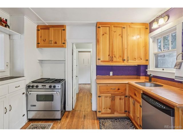 9025 Picabo Rd, Cascade, CO 80809