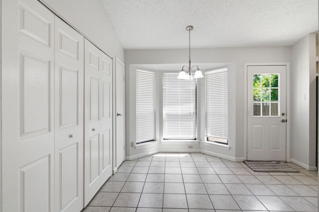 516 Winter Wood Drive, Grapevine, TX 76051