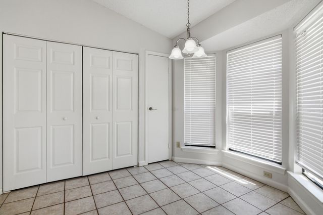 516 Winter Wood Drive, Grapevine, TX 76051