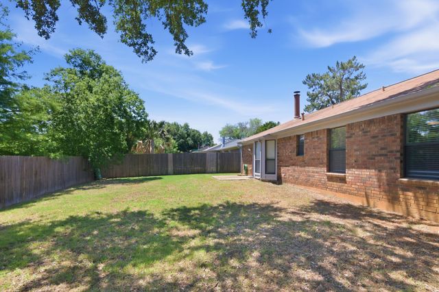 516 Winter Wood Drive, Grapevine, TX 76051