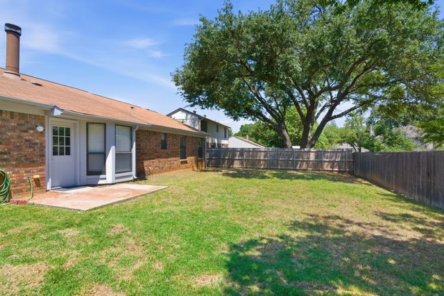516 Winter Wood Drive, Grapevine, TX 76051