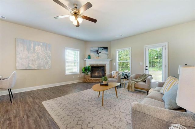 104 Armory Creek Drive, Jackson, GA 30233