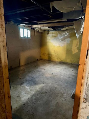 1312 N 11th St, Superior, WI 54880