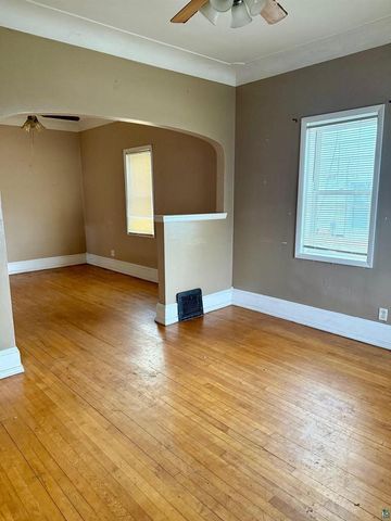 1312 N 11th St, Superior, WI 54880