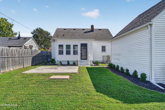 311 Clinton Street, Maumee, OH 43537