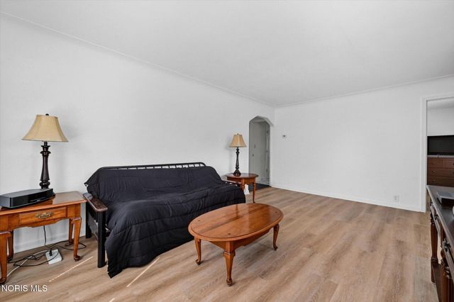 311 Clinton Street, Maumee, OH 43537
