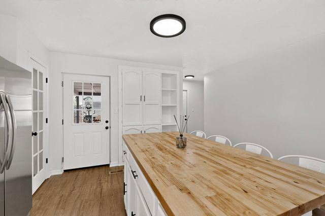135 Tarpon Avenue SE, Rio Rancho, NM 87124