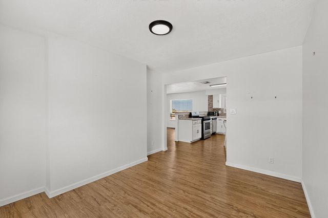 135 Tarpon Avenue SE, Rio Rancho, NM 87124