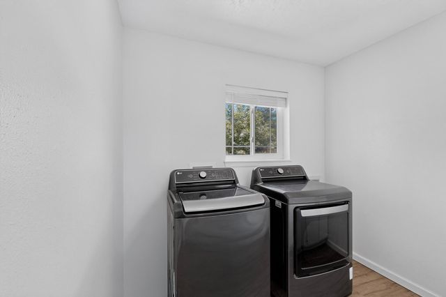 135 Tarpon Avenue SE, Rio Rancho, NM 87124