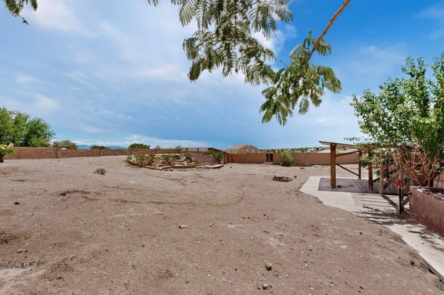 135 Tarpon Avenue SE, Rio Rancho, NM 87124