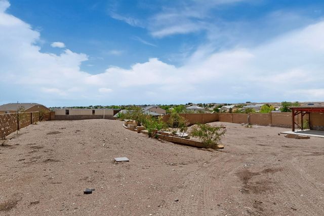 135 Tarpon Avenue SE, Rio Rancho, NM 87124